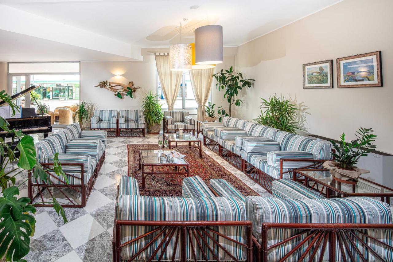 Hotel Jasminum Bibione Exterior photo