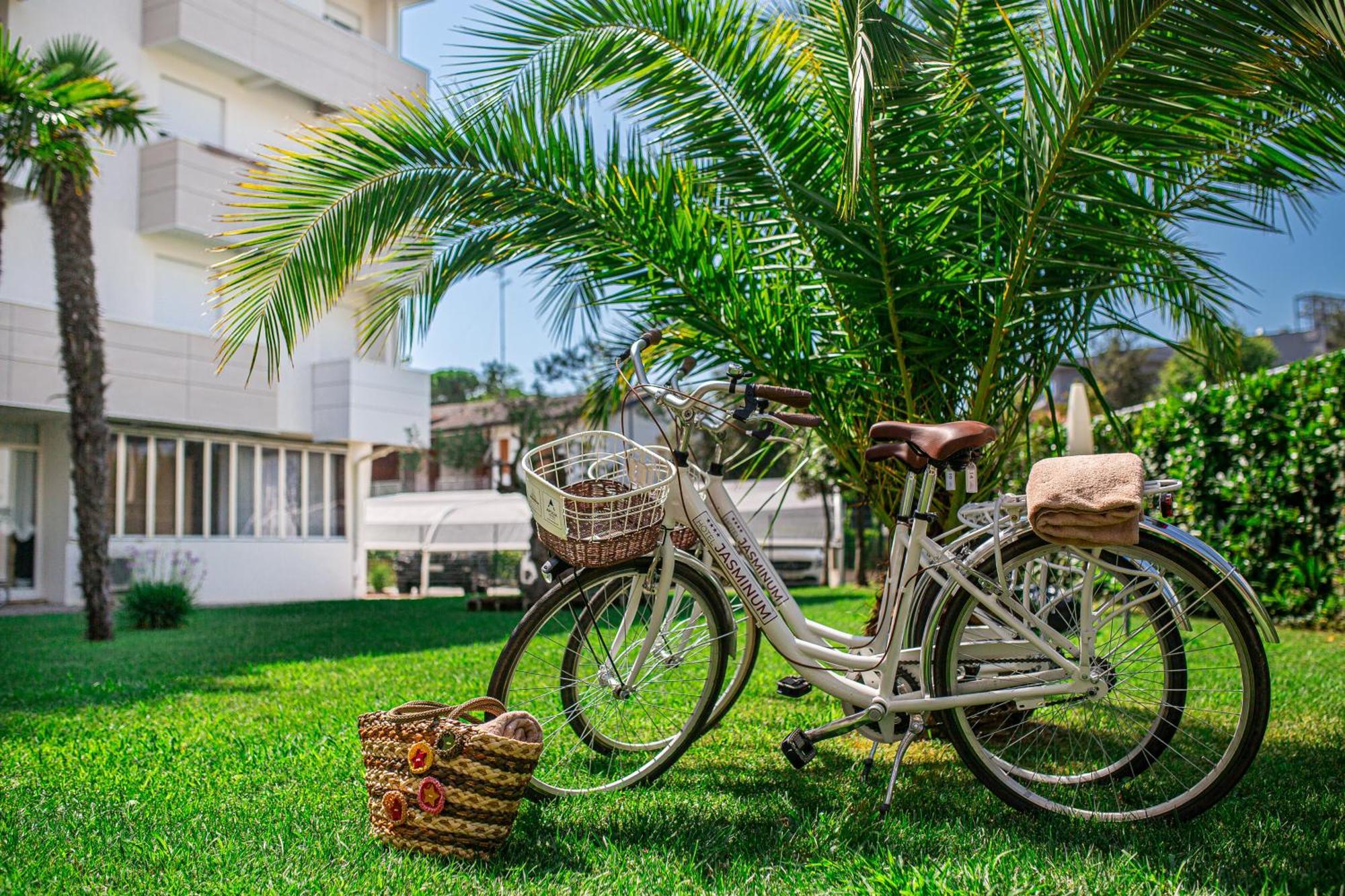 Hotel Jasminum Bibione Exterior photo