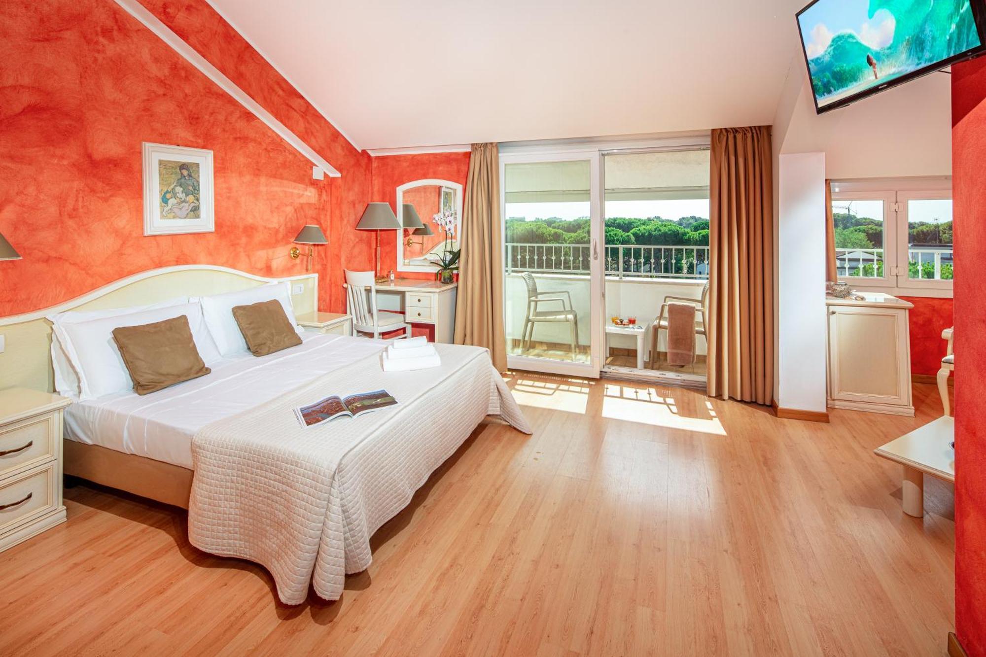 Hotel Jasminum Bibione Exterior photo